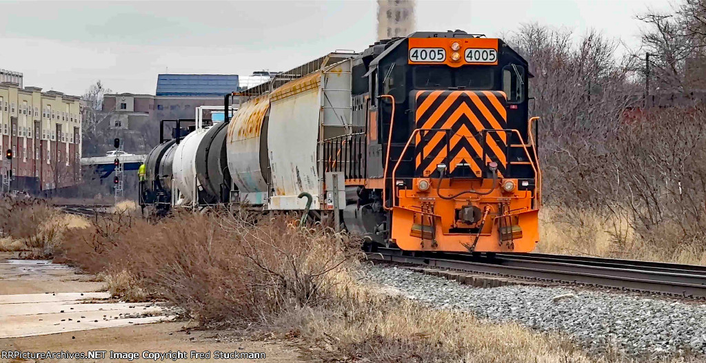 AB 4005 heads toward the Exchange St. signals.